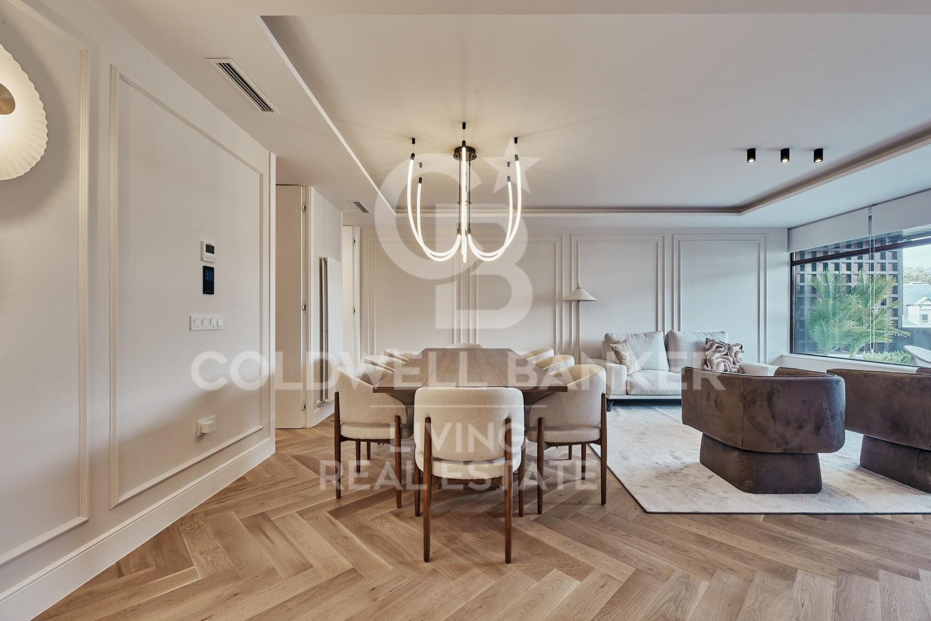 Appartamento a Madrid, Spagna 3 camere da letto, 162 mq. N° 178596