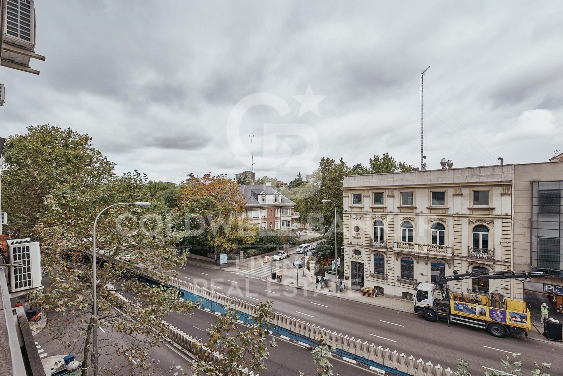 Appartamento a Madrid, Spagna 3 camere da letto, 162 mq. N° 178596