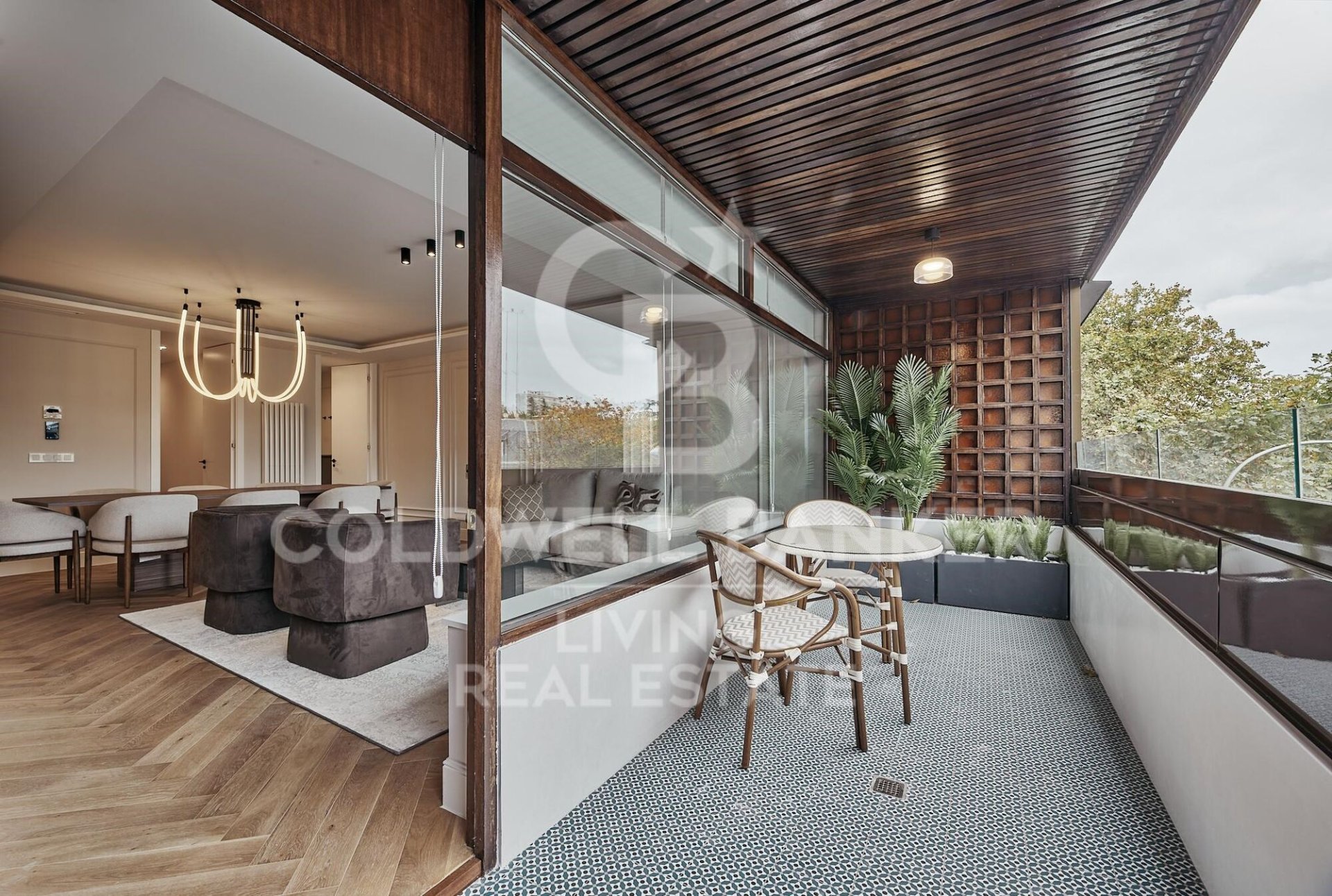 Appartamento a Madrid, Spagna 3 camere da letto, 162 mq. N° 178596