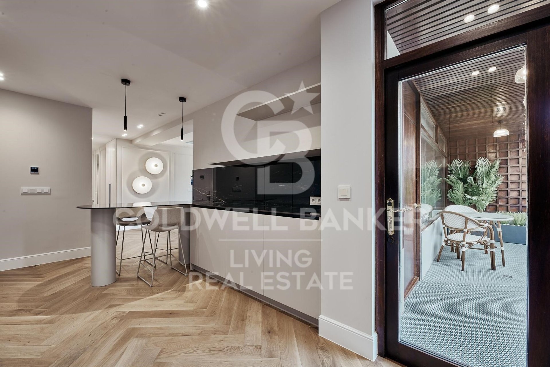Appartamento a Madrid, Spagna 3 camere da letto, 162 mq. N° 178596