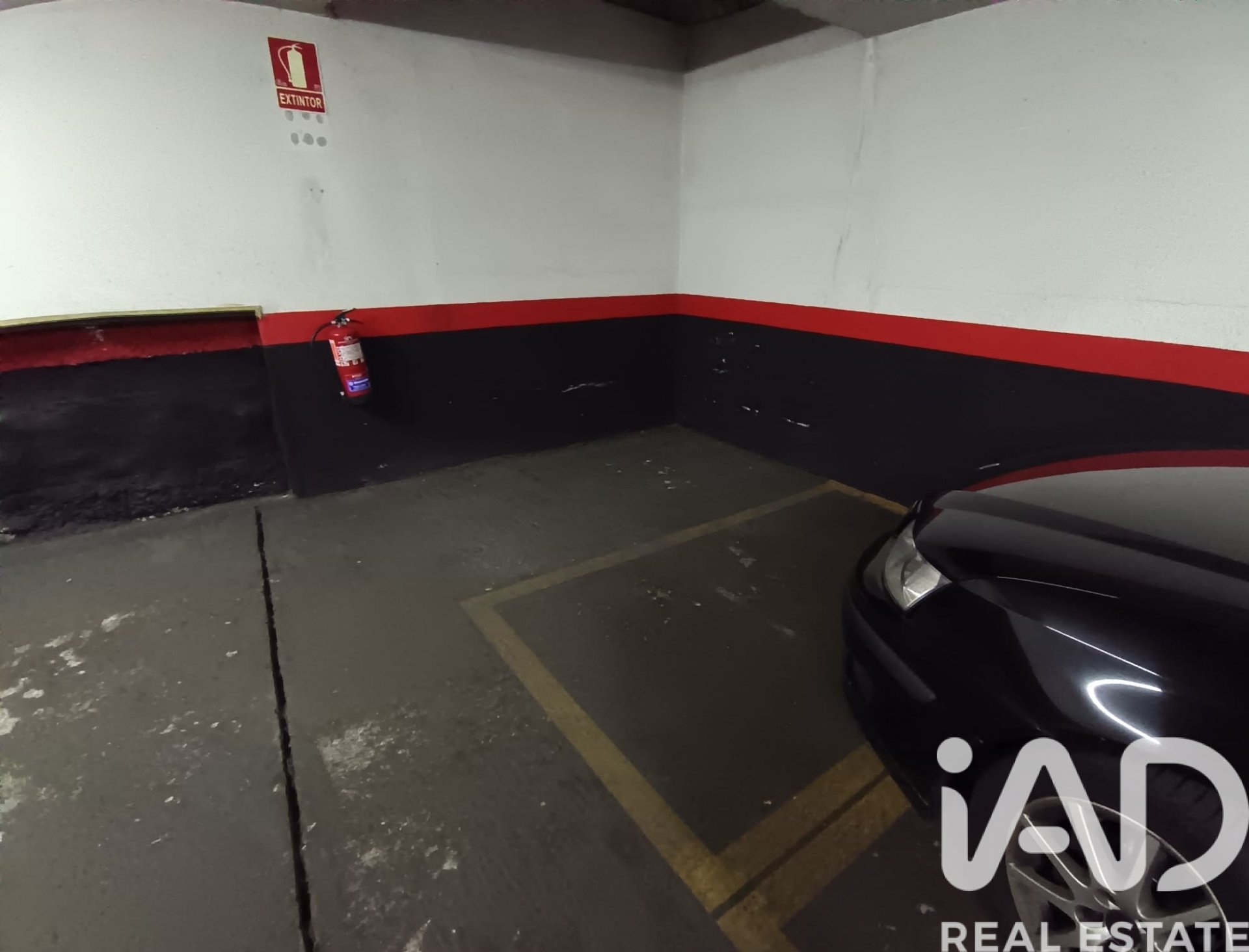 Garage in Madrid, Spain 4 sq.m. No. 185368