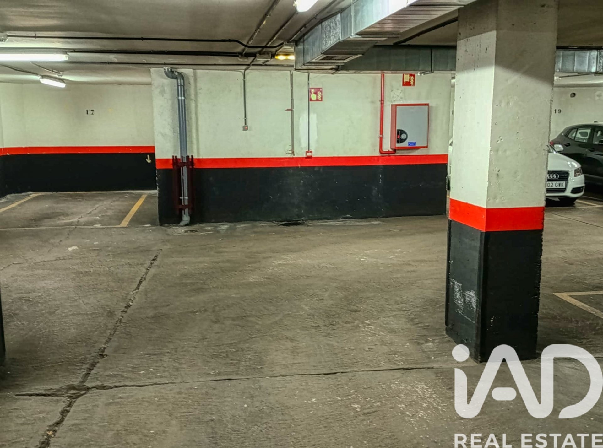 Garage in Madrid, Spain 4 sq.m. No. 185368