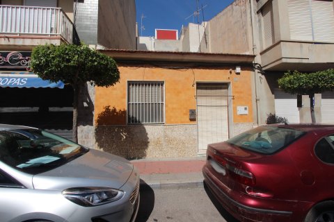 Apartamento en Guardamar del Segura, Alicante, España 3 dormitorios, 72 m2 No. 183920