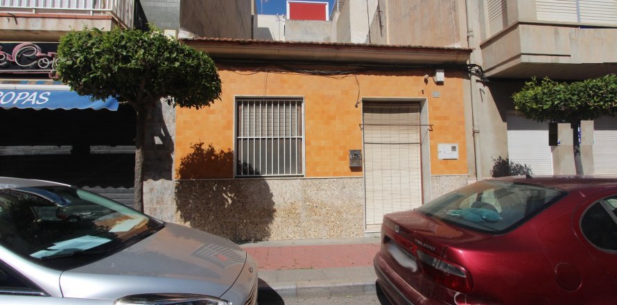 Apartment in Guardamar del Segura, Alicante, Spain 3 bedrooms, 72 sq.m. No. 183920