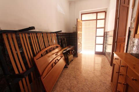 Apartment for sale in Guardamar del Segura, Alicante, Spain 3 bedrooms, 72 sq.m. No. 183920 - photo 4