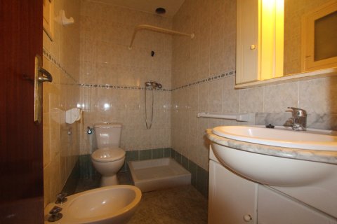 Apartment for sale in Guardamar del Segura, Alicante, Spain 3 bedrooms, 72 sq.m. No. 183920 - photo 18