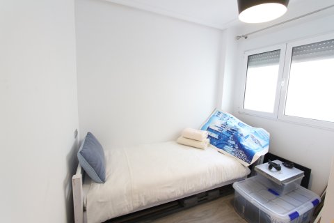 Appartamento in vendita a Guardamar del Segura, Alicante, Spagna 4 camere da letto, 139 mq. N° 183923 - foto 16
