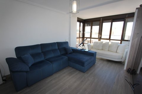 Appartamento in vendita a Guardamar del Segura, Alicante, Spagna 4 camere da letto, 139 mq. N° 183923 - foto 3