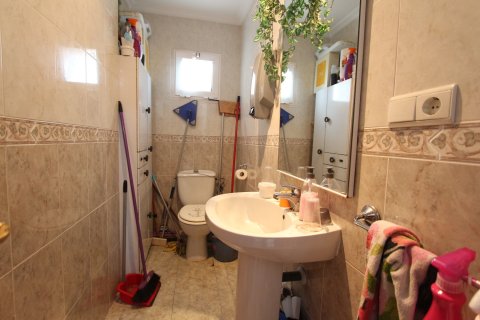 Gewerbeimmobilien zum Verkauf in Guardamar del Segura, Alicante, Spanien 1 Schlafzimmer, 134 m2 Nr. 183921 - Foto 6