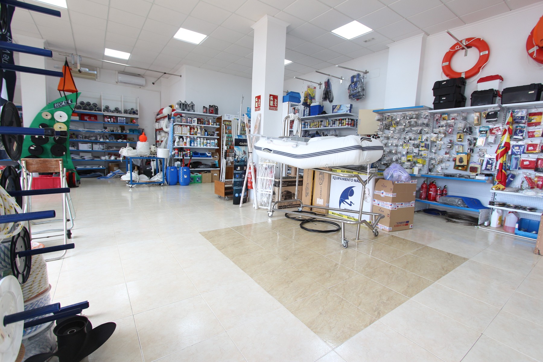 Propiedad comercial en Guardamar del Segura, Alicante, España 1 dormitorio, 134 m2 No. 183921