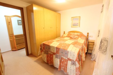 Retail store for sale in Guardamar del Segura, Alicante, Spain 1 bedroom, 50 sq.m. No. 183922 - photo 8