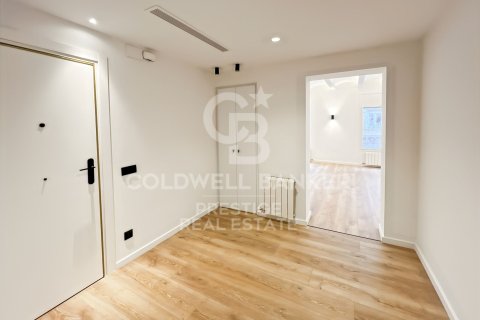 Apartamento en venta en Barcelona, España 4 dormitorios, 150 m2 No. 160002 - foto 29