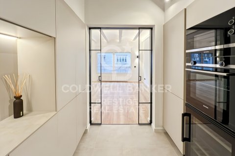 Apartamento en venta en Barcelona, España 4 dormitorios, 150 m2 No. 160002 - foto 7