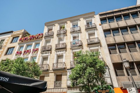 Apartament w Madrid, Hiszpania 3 sypialnie, 96 mkw. nr 160001 – zdjęcie 9