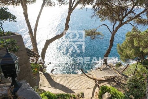 Willa w Lloret de Mar, Girona, Hiszpania 5 sypialni, 500 mkw. nr 176675 – zdjęcie 16
