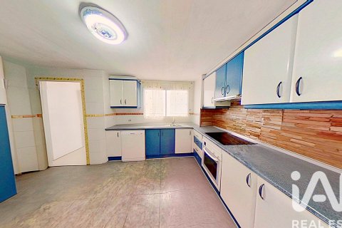 Apartamento en venta en Sant Joan d'Alacant, Alicante, España 3 dormitorios, 120 m2 No. 152360 - foto 5