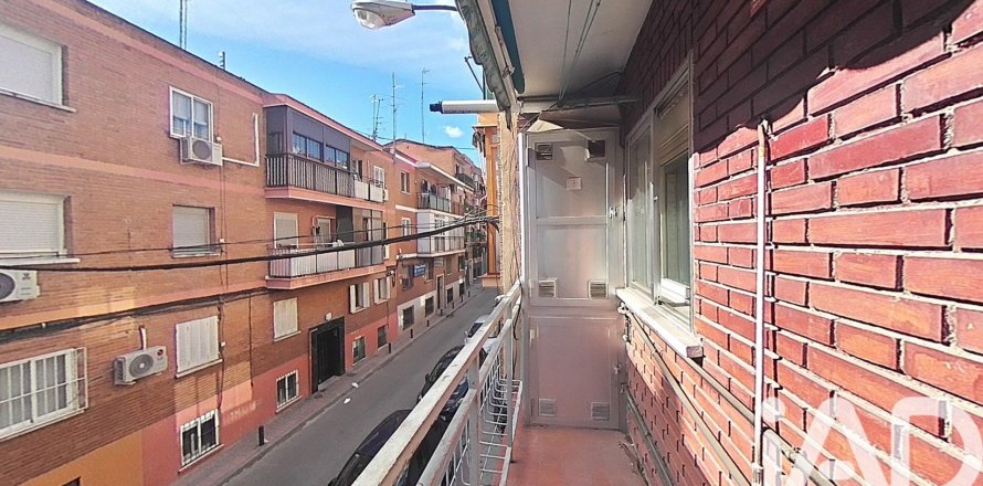 Apartament w Madrid, Hiszpania 3 sypialnie, 75 mkw. nr 152356