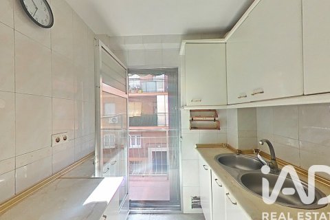 Apartament w Madrid, Hiszpania 3 sypialnie, 75 mkw. nr 152356 – zdjęcie 2