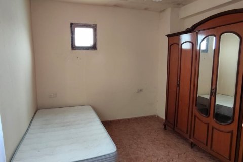 Villa en venta en Lora del Río, Sevilla, España 3 dormitorios, 235 m2 No. 188407 - foto 7