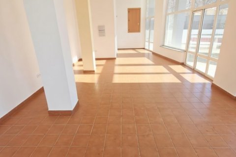 Продажа коммерческой недвижимости в Леон, Испания 2 спальни, 136м2 №188406 - фото 7