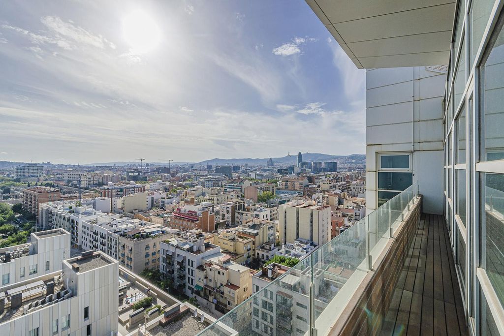 Appartamento a Barcelona, Spagna 2 camere da letto, 134 mq. N° 22072
