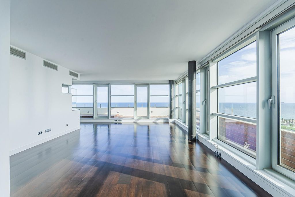 Appartamento a Barcelona, Spagna 2 camere da letto, 134 mq. N° 22072