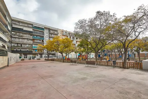 Dzīvoklis pārdošanā Sant Adria De Besos, Barcelona, Spānijā 2 istabas, 82 m2 Nr. 166896 - attēls 27