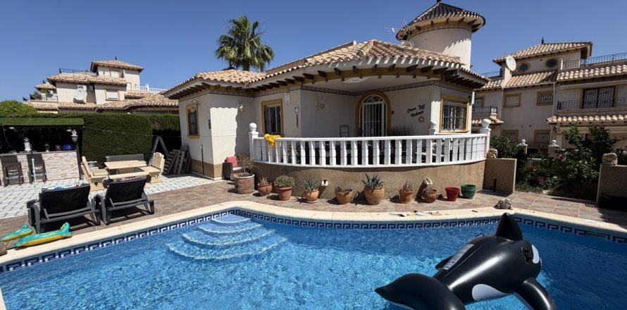 Villa i Villamartin, Alicante, Spanien 4 sovrum, 109 kvm. Nr. 189829