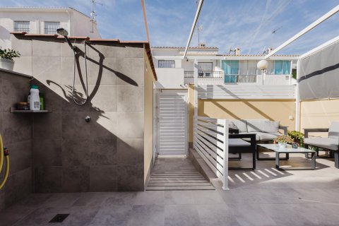 Bungalo pārdošanā Torrevieja, Alicante, Spānijā 3 istabas, 70 m2 Nr. 137778 - attēls 1