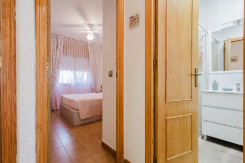 Bungalo pārdošanā Torrevieja, Alicante, Spānijā 3 istabas, 70 m2 Nr. 137778 - attēls 24