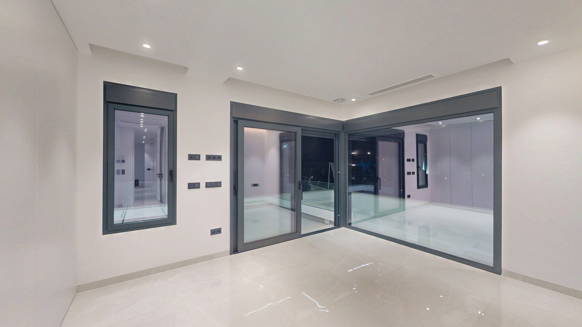 Villa à Benidorm, Alicante, Espagne 3 chambres, 328 m2 No. 136681