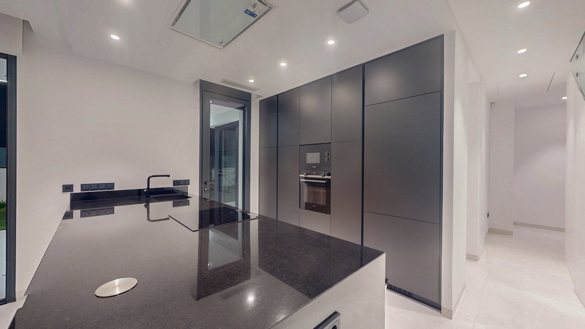 Villa à Benidorm, Alicante, Espagne 3 chambres, 328 m2 No. 136681