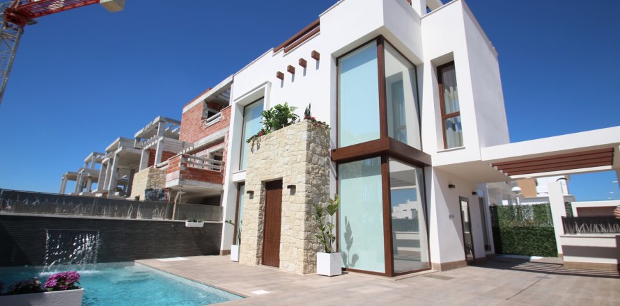 Villa a Murcia, Spagna 3 camere da letto, 126 mq. N° 177821