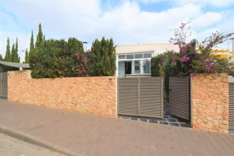 Продажа бунгало в Миль Пальмерас, Аликанте, Испания 2 спальни, 60м2 №147530 - фото 17