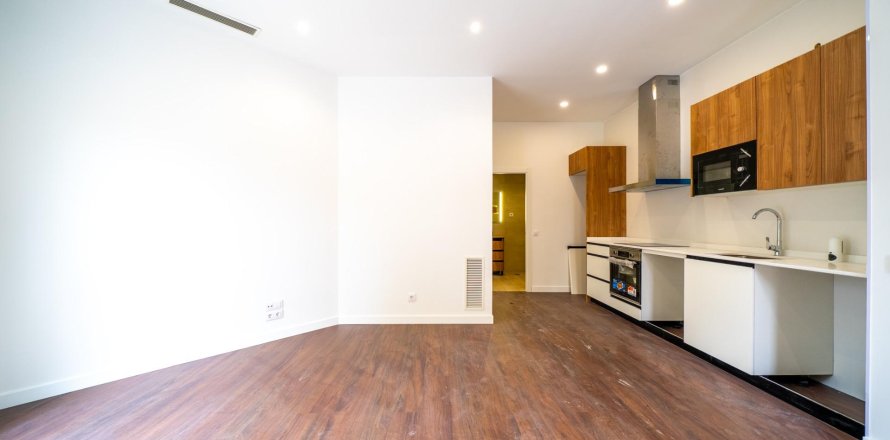 Apartment à Madrid, Espagne 1 chambre, 45 m2 No. 143567