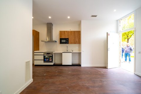 Apartment à vendre à Madrid, Espagne, 1 chambre, 45 m2 No. 143567 - photo 3
