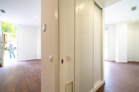 Apartment à vendre à Madrid, Espagne, 1 chambre, 45 m2 No. 143567 - photo 6