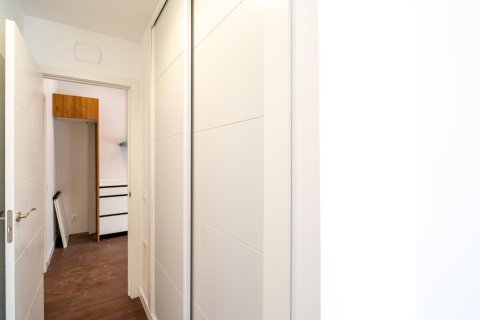 Apartment à vendre à Madrid, Espagne, 1 chambre, 45 m2 No. 143567 - photo 10