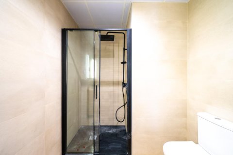 Apartment à vendre à Madrid, Espagne, 1 chambre, 45 m2 No. 143567 - photo 12