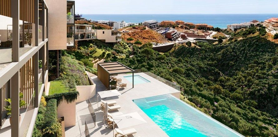 Townhouse in Fuengirola, Malaga, Spain 3 bedrooms, 166 sq.m. No. 186915