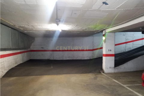 Garaje en venta en Sabadell, Barcelona, España 20 m2 No. 191145 - foto 3