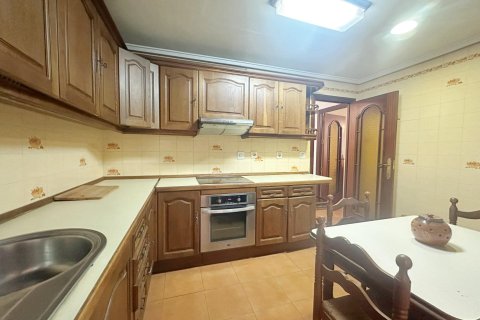 Wohnung zum Verkauf in Torrevieja, Alicante, Spanien 4 Schlafzimmer, 130 m2 Nr. 190324 - Foto 5
