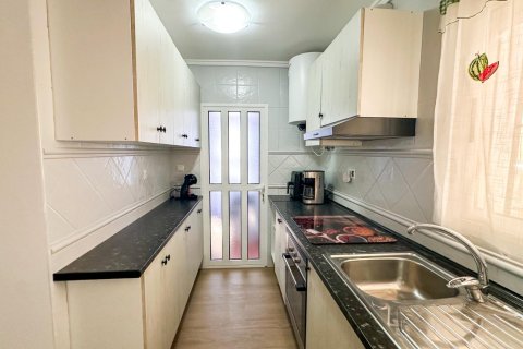 Продажа таухауса в Урбанизация Лас-Филипинас, Аликанте, Испания 3 спальни, 120м2 №190328 - фото 20
