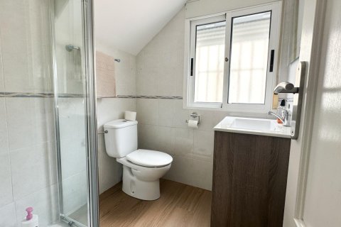 Продажа таухауса в Урбанизация Лас-Филипинас, Аликанте, Испания 3 спальни, 120м2 №190328 - фото 9