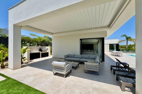 Huvila myytävänä Pinar De Campoverde, Alicante, Espanja, 4 makuuhuonetta, 369 m2 No. 190327 - kuva 7