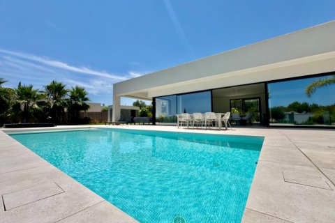 Huvila myytävänä Pinar De Campoverde, Alicante, Espanja, 4 makuuhuonetta, 369 m2 No. 190327 - kuva 3