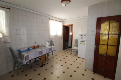 Villetta a schiera in vendita a Los Balcones, Alicante, Spagna 5 camere da letto, 230 mq. N° 190322 - foto 15
