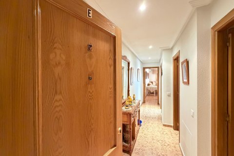Wohnung zum Verkauf in Torrevieja, Alicante, Spanien 3 Schlafzimmer, 79 m2 Nr. 190325 - Foto 3