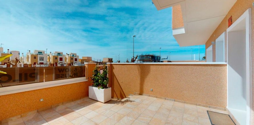 Apartment à Pilar de la Horadada, Alicante, Espagne 3 chambres, 102 m2 No. 196857