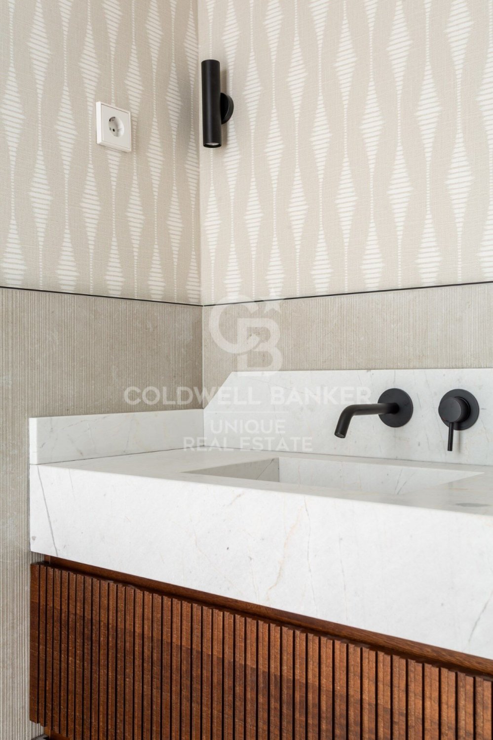Appartamento a Madrid, Spagna 3 camere da letto, 192 mq. N° 178688